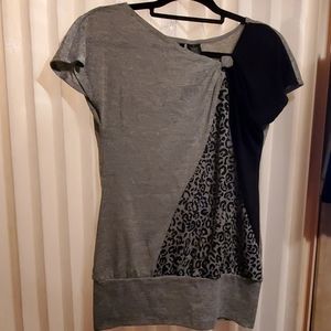 MEDIUM New Direction Cap sleeve Sweeter